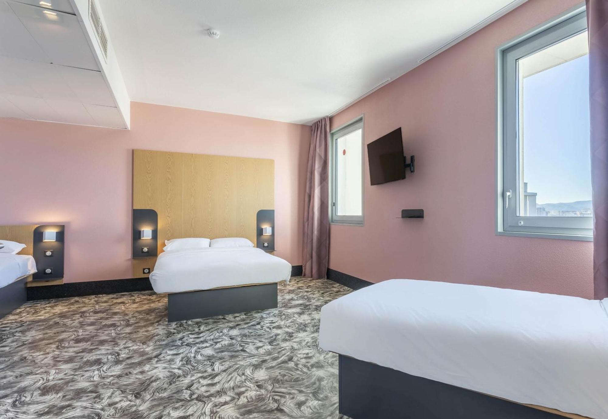 B&B Hotel Marseille Les Ports Exterior photo